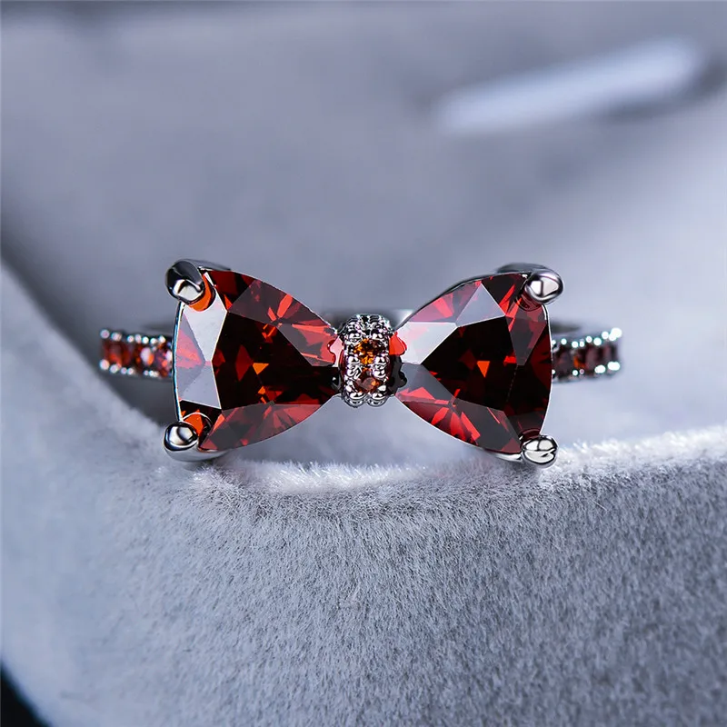 Des-bijoux-en-forme-de-papillon-Le-Cadeau-ideal